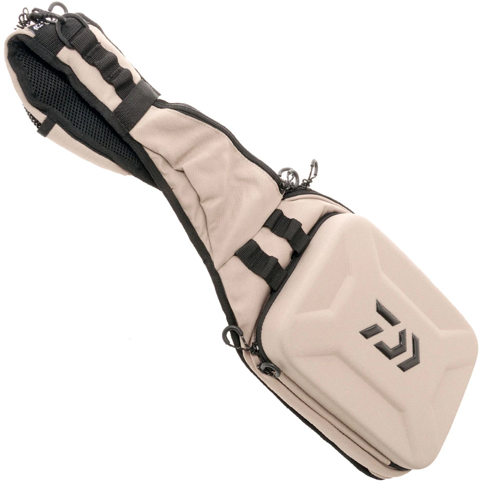 Daiwa Sling Tackle Bag Coyote 4 Daiwa Sling Tackle Bag Coyote - Image 2