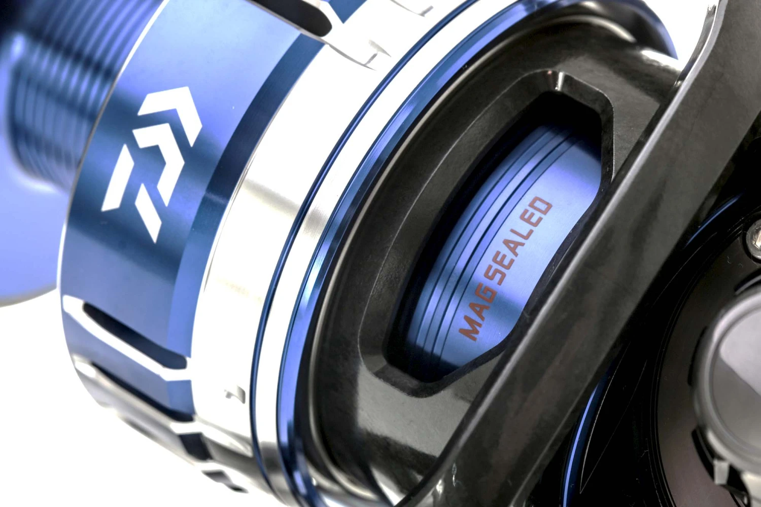 Daiwa Saltiga 6500H High-Speed Spinning Reel 8 Daiwa Saltiga 6500H High-Speed Spinning Reel - Image 6